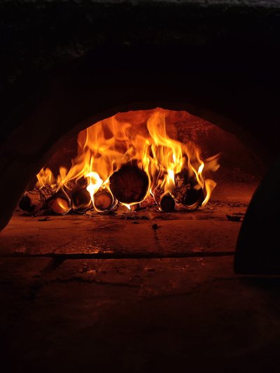 Pizzas au feu de bois