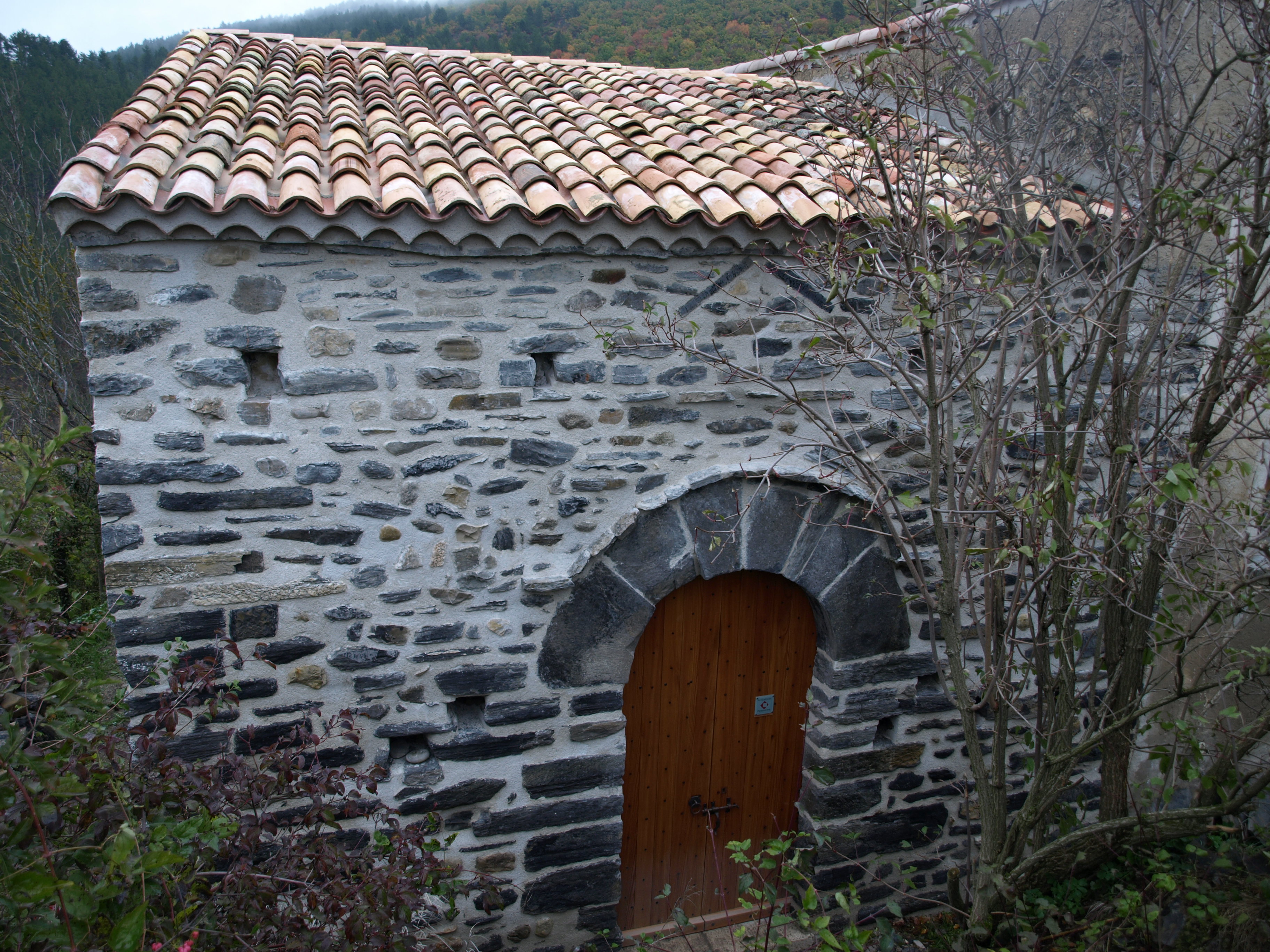 Façade et porche d'entrée