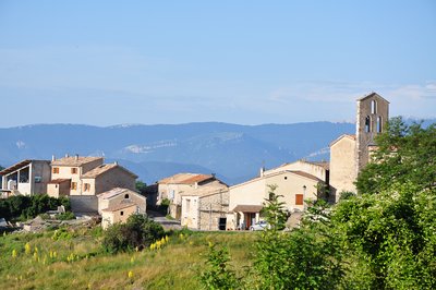 Sigoyer - Village et église