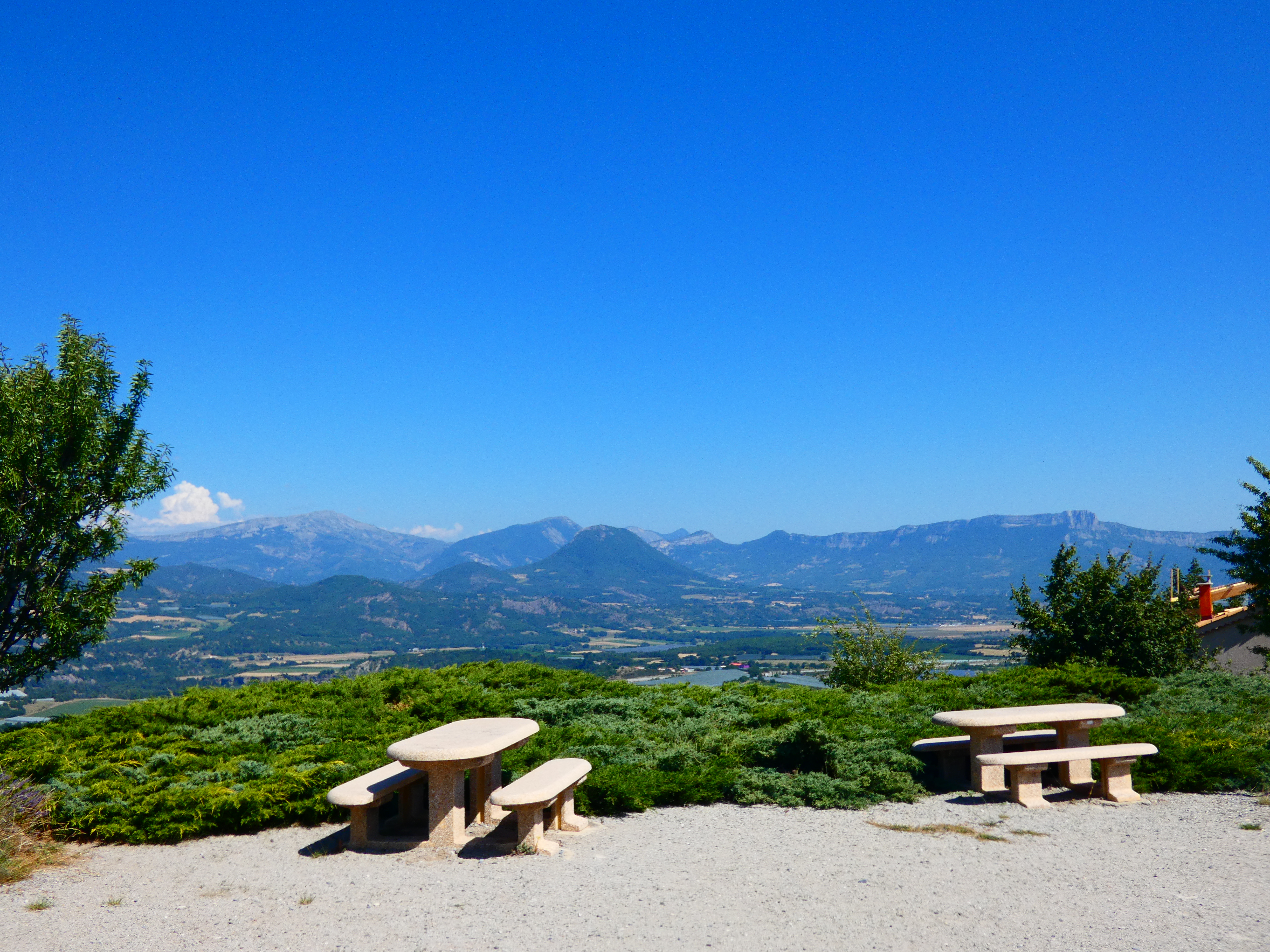 Aire de pique nique de la Tour d'Upaix