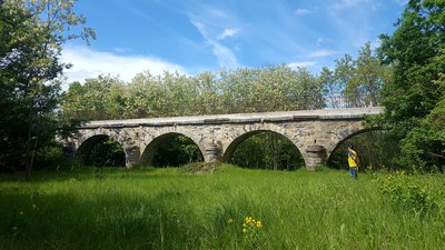 Aqueduc de Lagrand