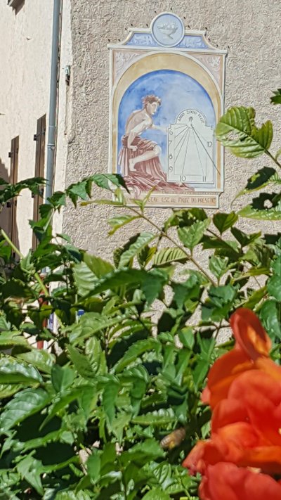 Cadran solaire à Ventavon