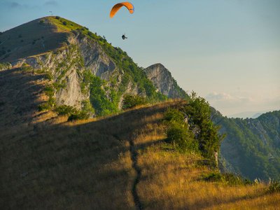 Parapentiste pris depuis la Crête de Chabre