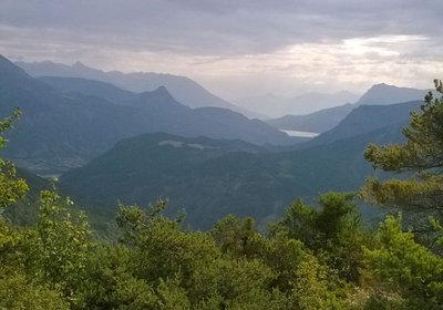 Vue sur le lac de Serre-Ponçon