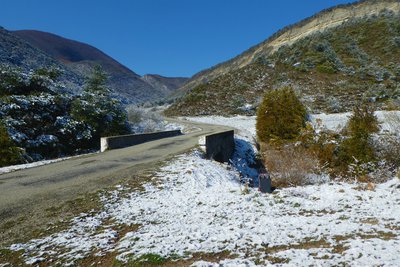 Petite route presque désertique