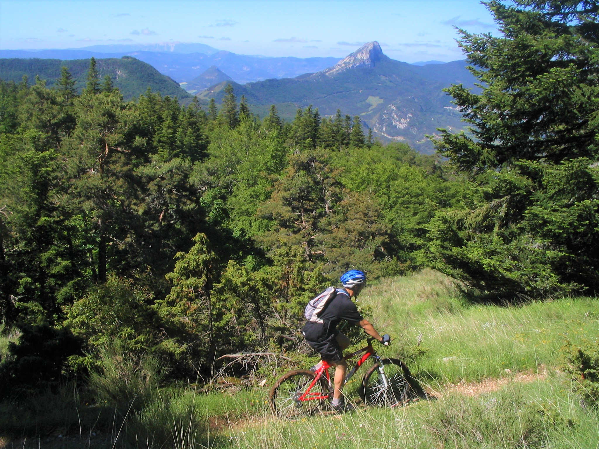 En pleine nature, dans le Val d'Oule