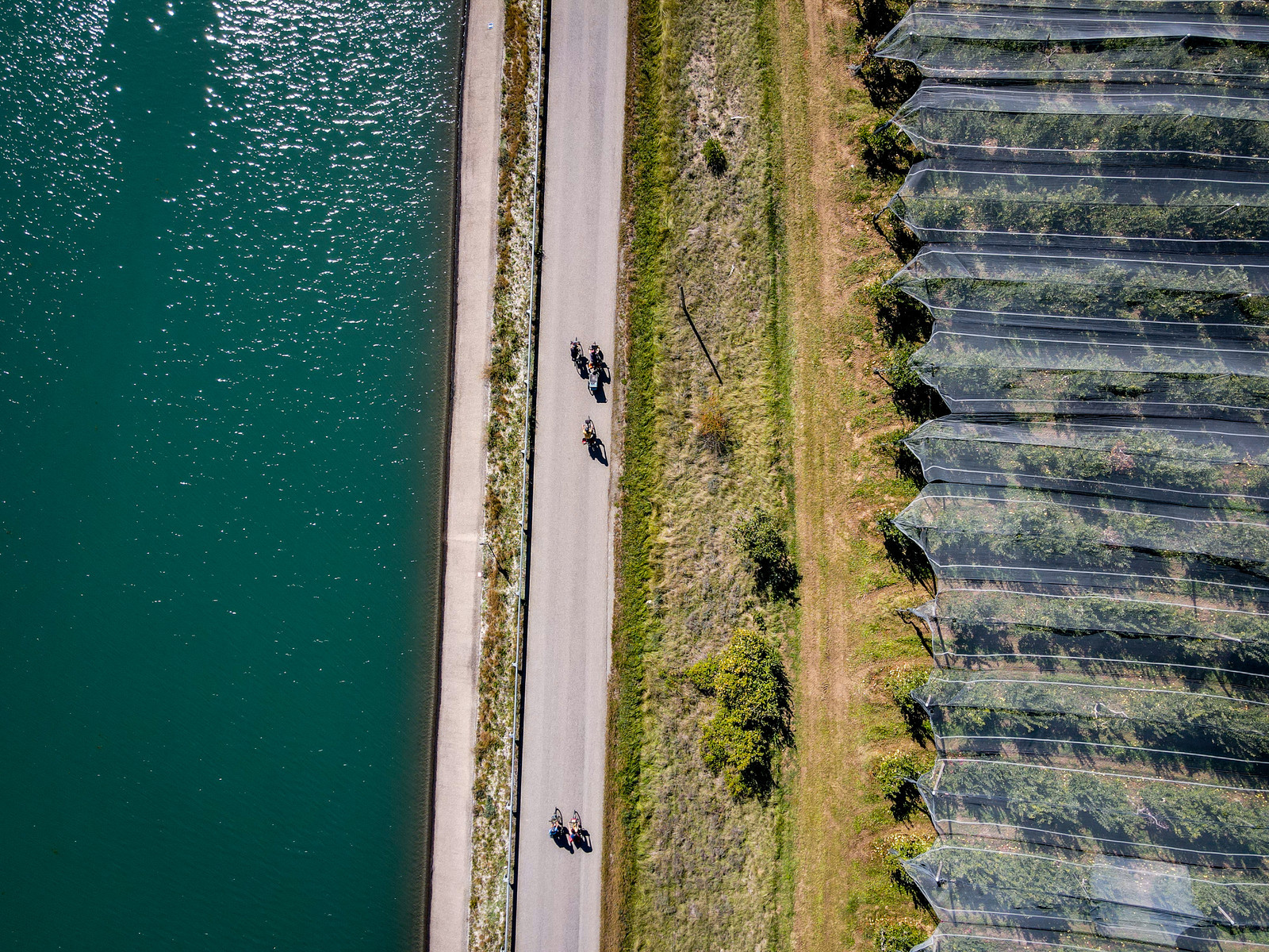 Le long du canal de Sisteron